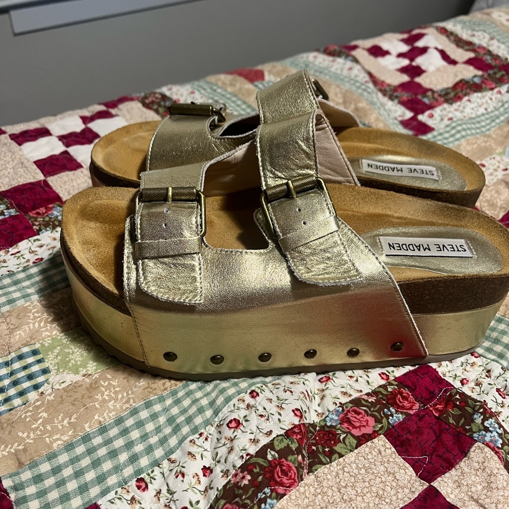 Steve Madden Metallic Gold Platform Sandals